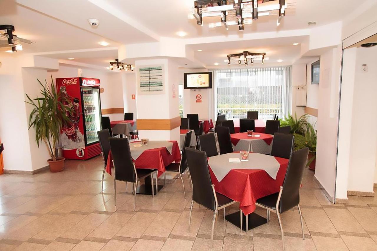 Plus Hotel Craiova Eksteriør bilde
