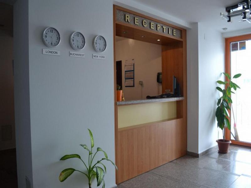 Plus Hotel Craiova Eksteriør bilde