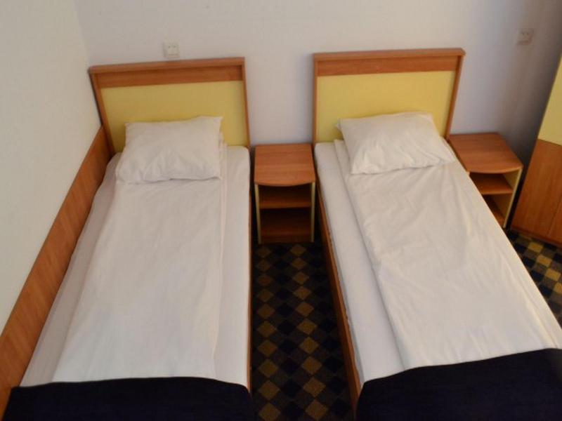 Plus Hotel Craiova Eksteriør bilde