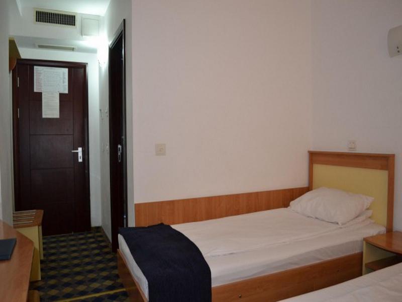 Plus Hotel Craiova Eksteriør bilde
