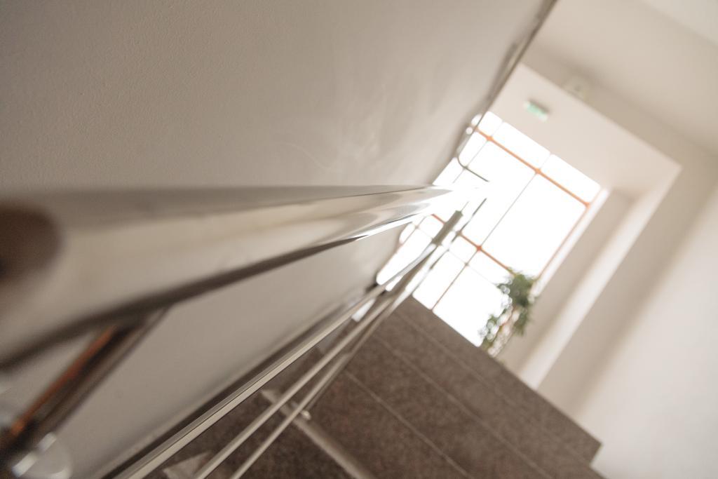 Plus Hotel Craiova Eksteriør bilde