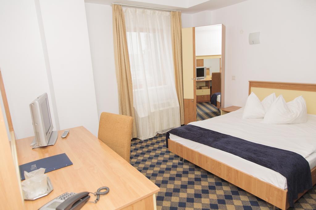 Plus Hotel Craiova Rom bilde