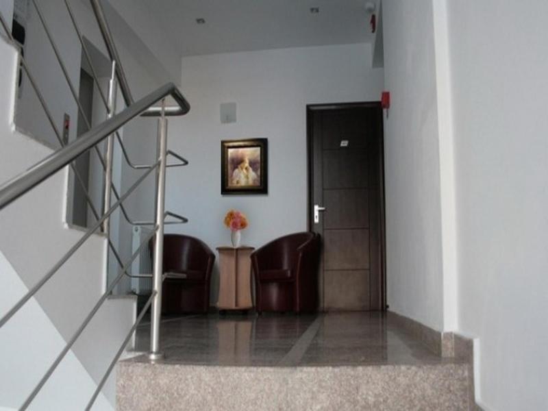 Plus Hotel Craiova Eksteriør bilde